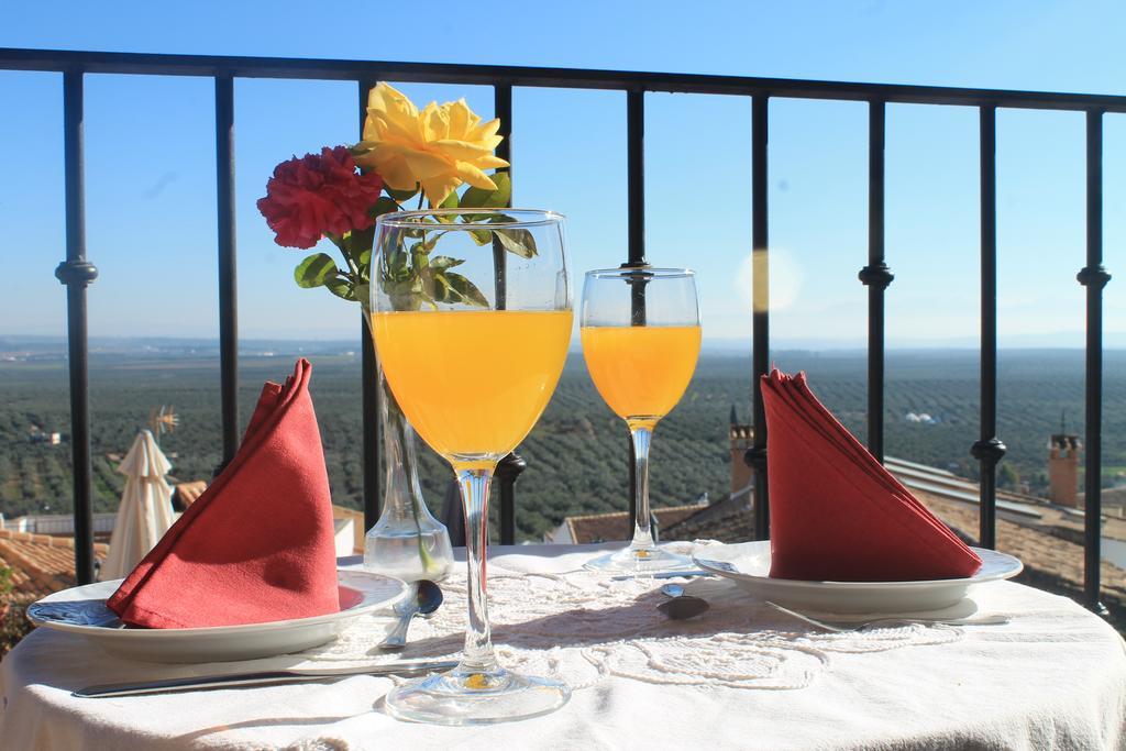 Hotel Palacio Guzmanes Baños de la Encina Zewnętrze zdjęcie