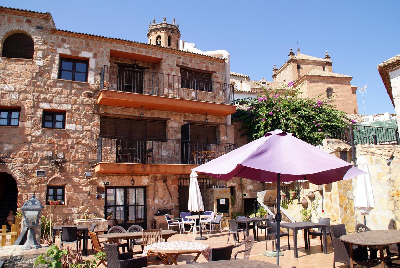 Hotel Palacio Guzmanes Baños de la Encina Zewnętrze zdjęcie